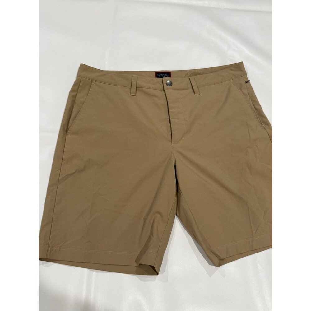 UNTUCKit Mens Chancellor Shorts Tan Regular Fit 9 Inch Inseam Size 36